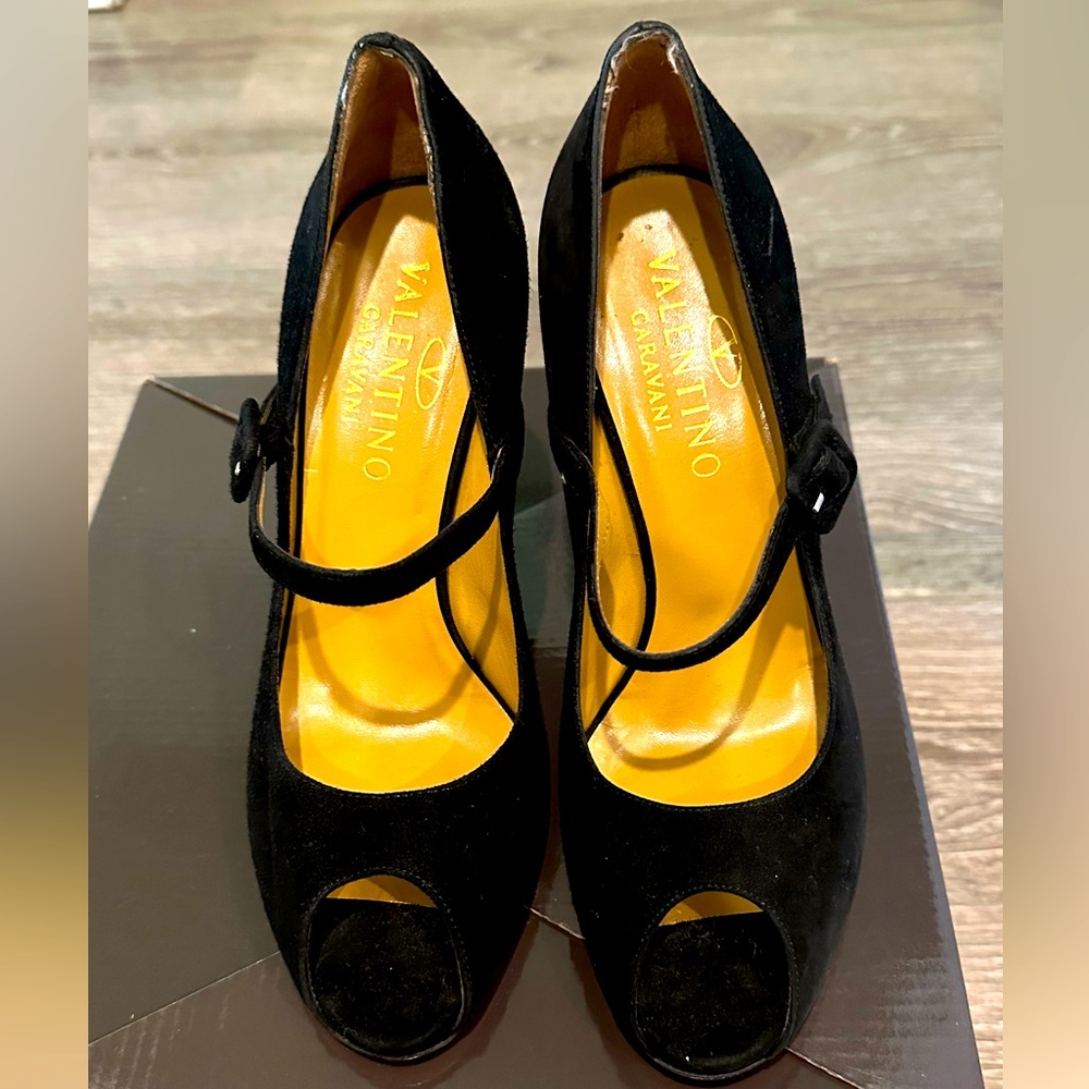 Valentino Garavano size 37 heels